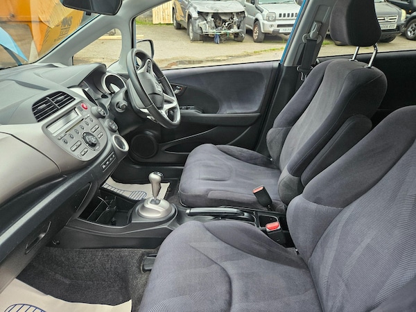 Used Honda Jazz 2010 for sale - 76283761: Photo 15