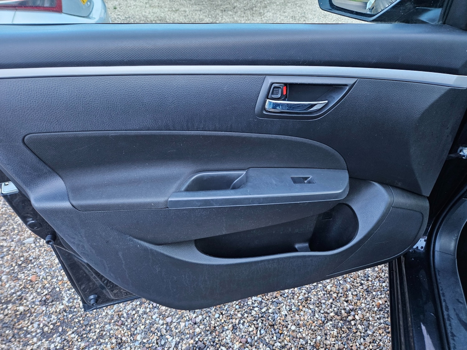 Used Suzuki Swift 2011 for sale - 77837132: Photo 16