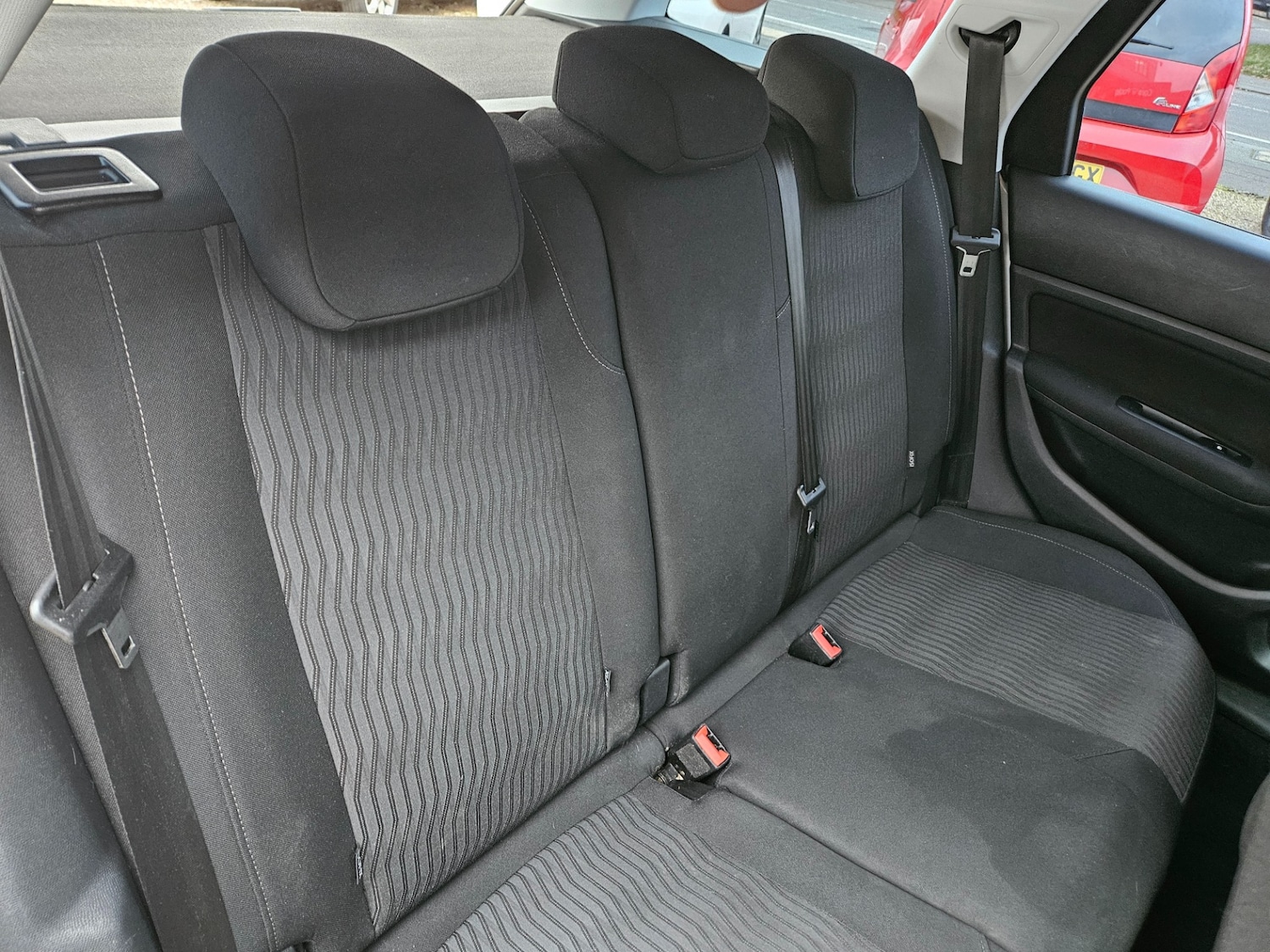 Used Peugeot 308 2015 for sale - 76687477: Photo 21