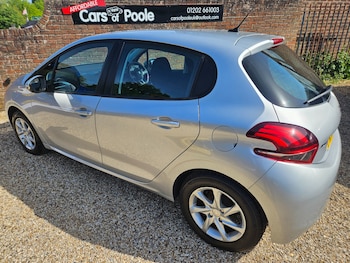 Used Peugeot 208 2016 for sale - 78671030: Photo