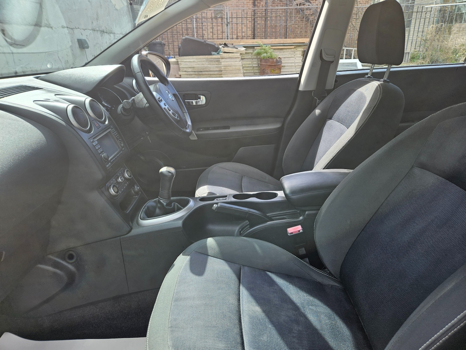 Used Nissan Qashqai 2011 for sale - 78218671: Photo 15