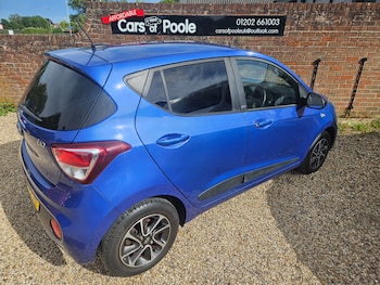 Used Hyundai i10 2018 for sale - 79038233: Photo