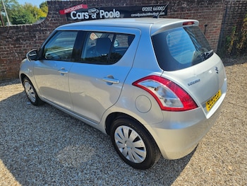 Used Suzuki Swift 2014 for sale - 79512784: Photo