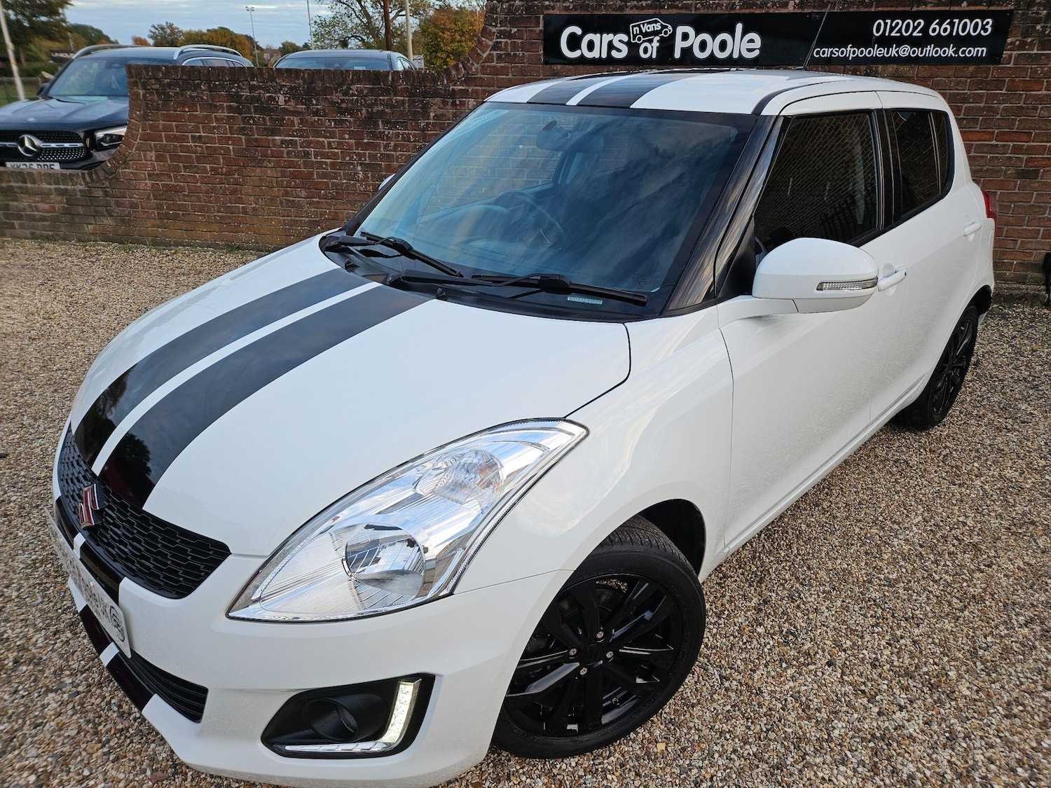 Used Suzuki Swift 2014 for sale - 76306993: Photo 1
