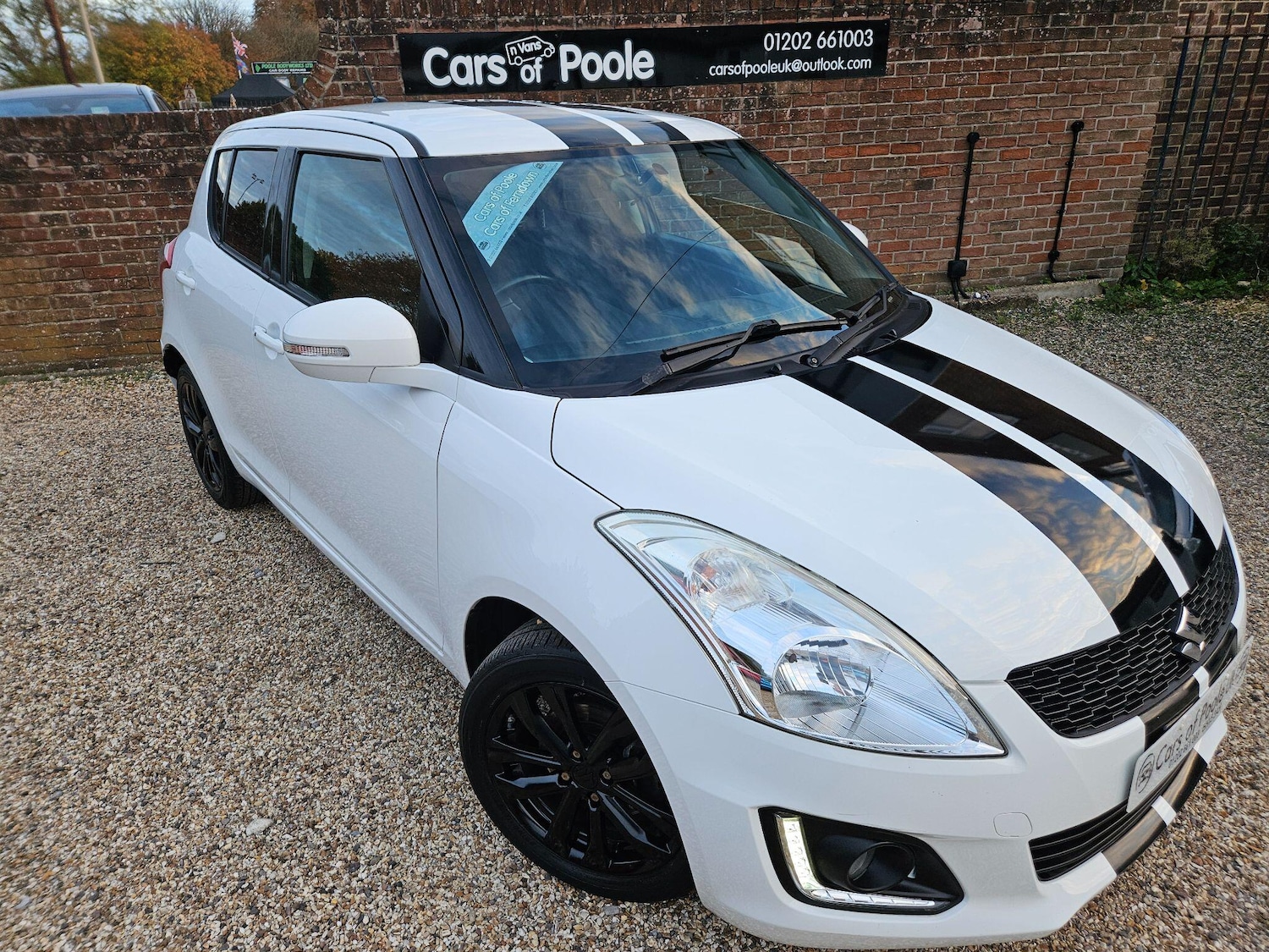 Used Suzuki Swift 2014 for sale - 76306993: Photo 2