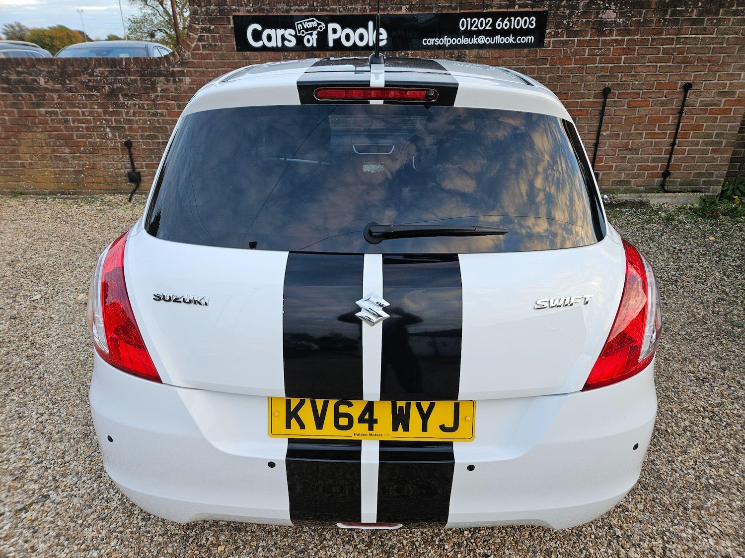 Used Suzuki Swift 2014 for sale - 76306993: Photo 6