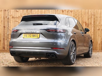 Used Porsche Cayenne 2020 for sale - 76064264: Photo