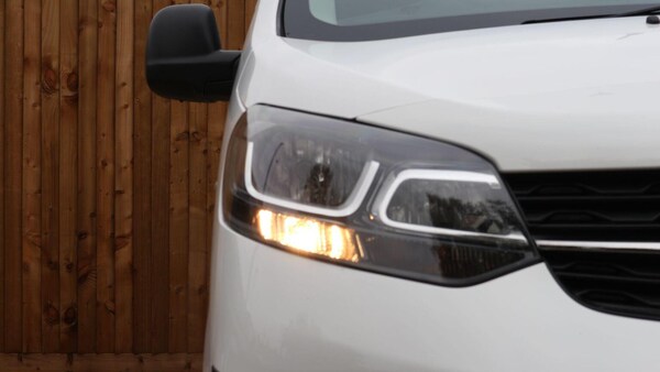 Used Vauxhall Vivaro 2021 for sale - 76231651: Photo 11