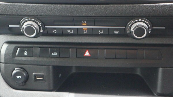 Used Vauxhall Vivaro 2021 for sale - 76231651: Photo 23