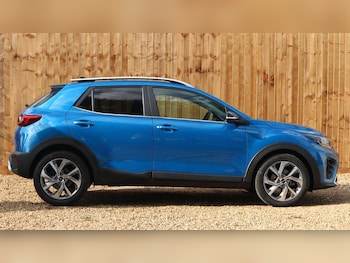 Used Kia Stonic 2022 for sale - 76064277: Photo