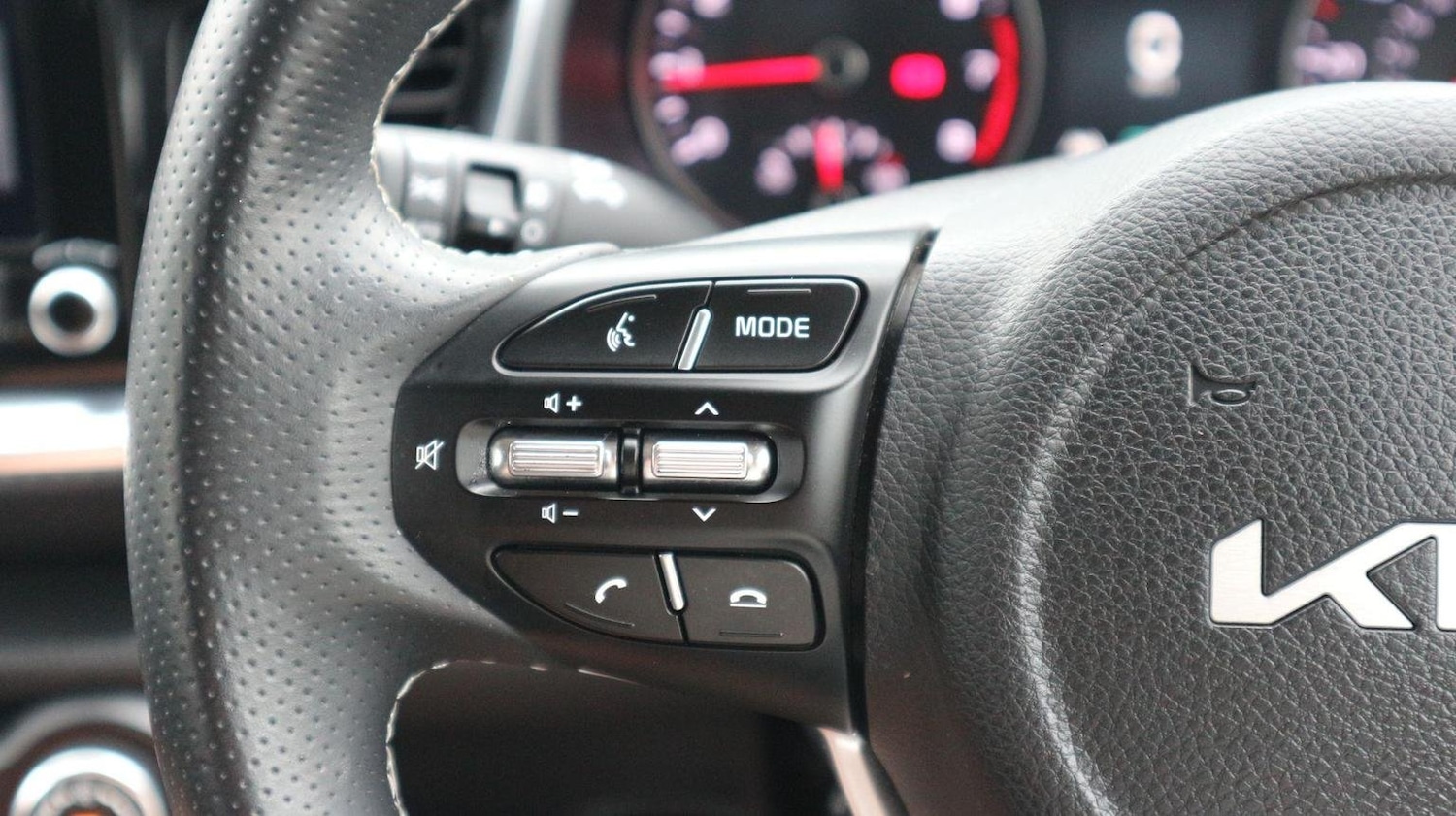 Used Kia Stonic 2022 for sale - 76064277: Photo 50