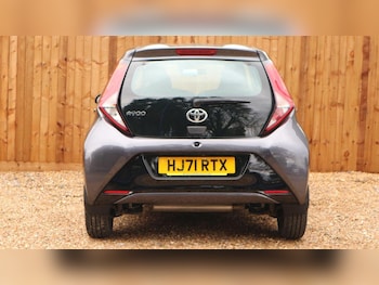 Used Toyota AYGO 2021 for sale - 76064237: Photo