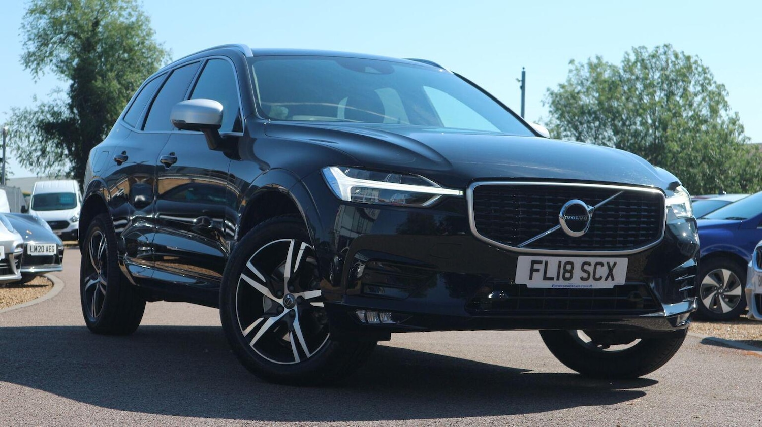 Used Volvo XC60 2018 for sale - 76128876: Photo 1