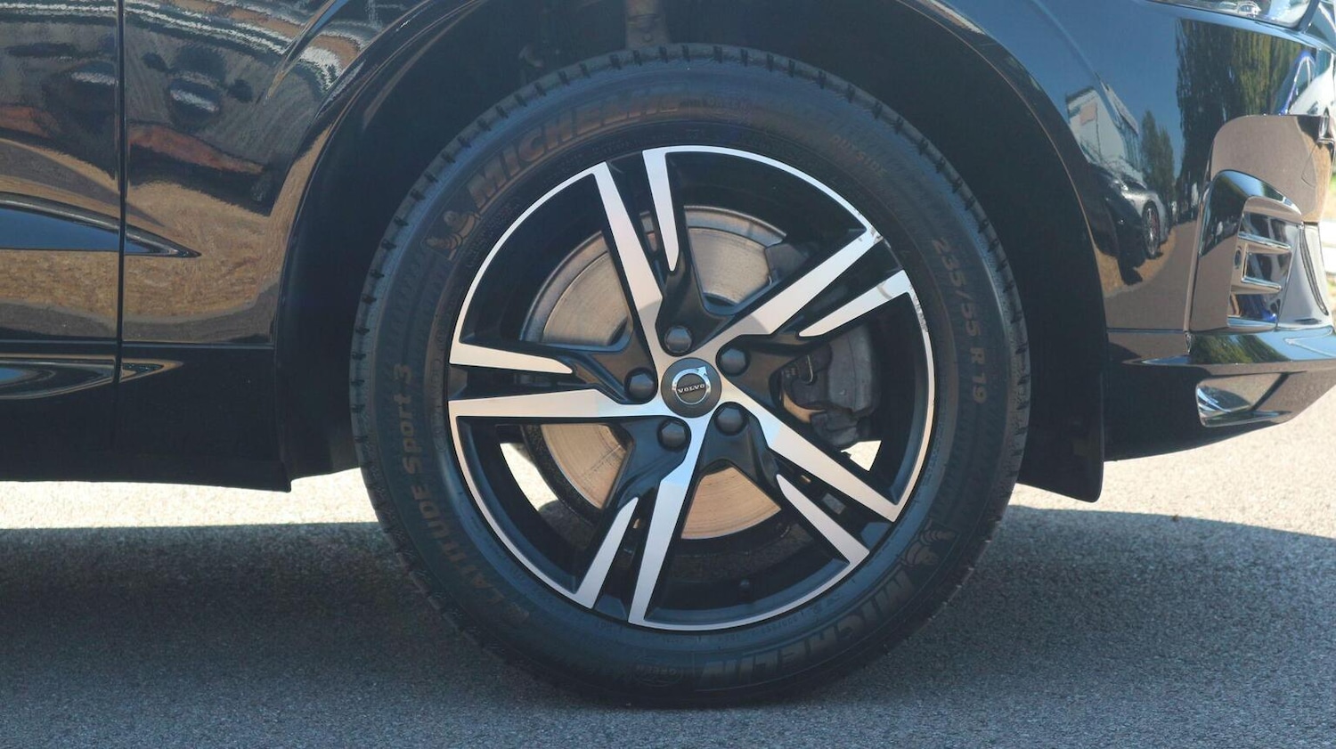 Used Volvo XC60 2018 for sale - 76128876: Photo 10