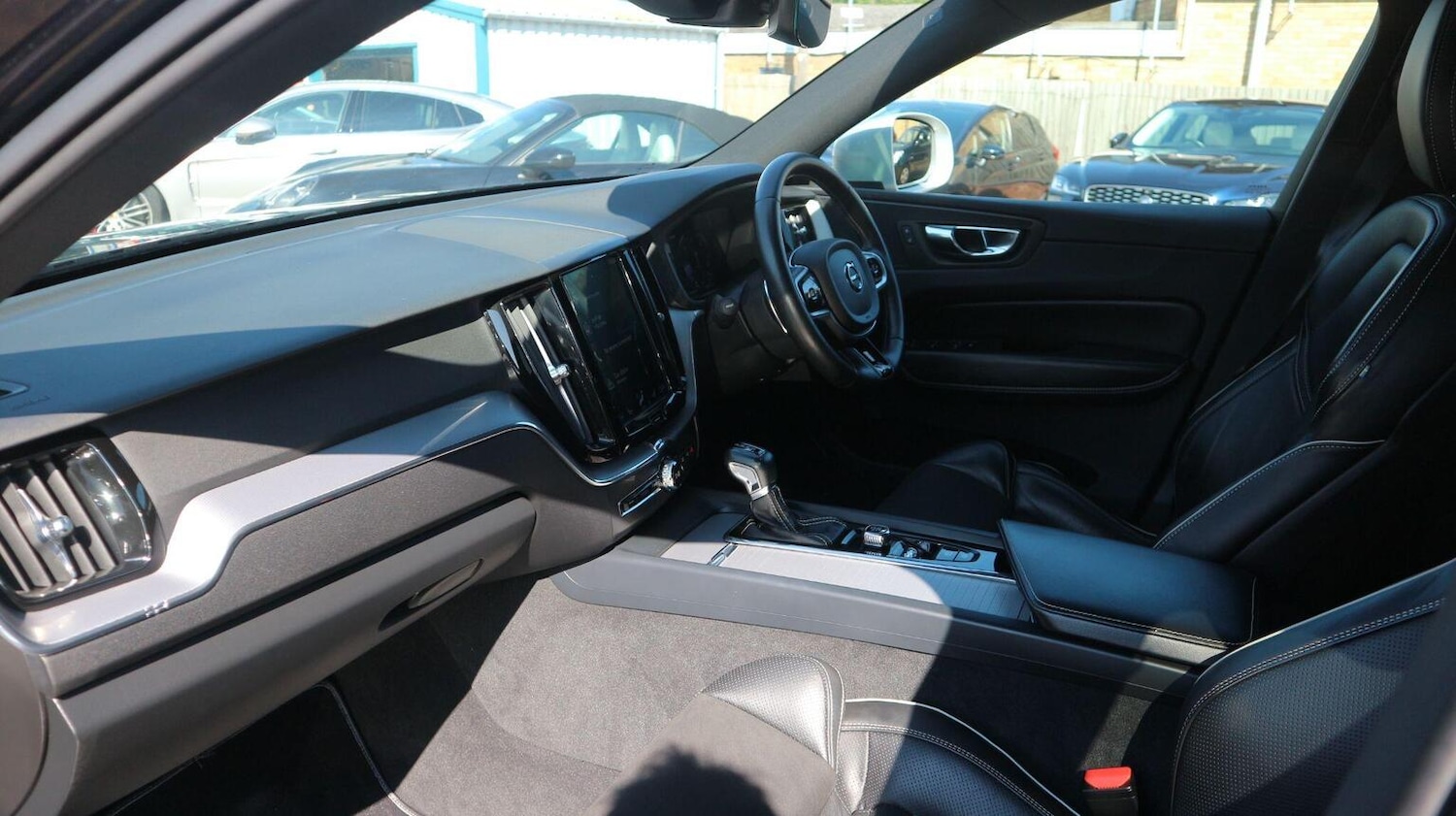 Used Volvo XC60 2018 for sale - 76128876: Photo 14