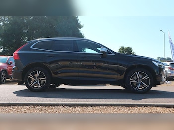 Used Volvo XC60 2018 for sale - 76128876: Photo 2