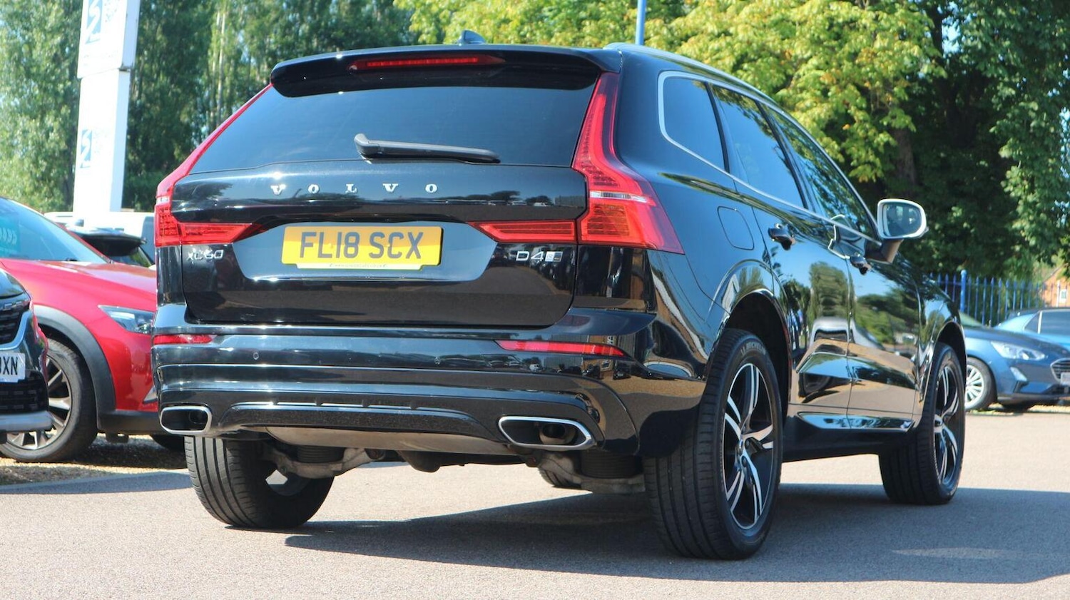 Used Volvo XC60 2018 for sale - 76128876: Photo 3