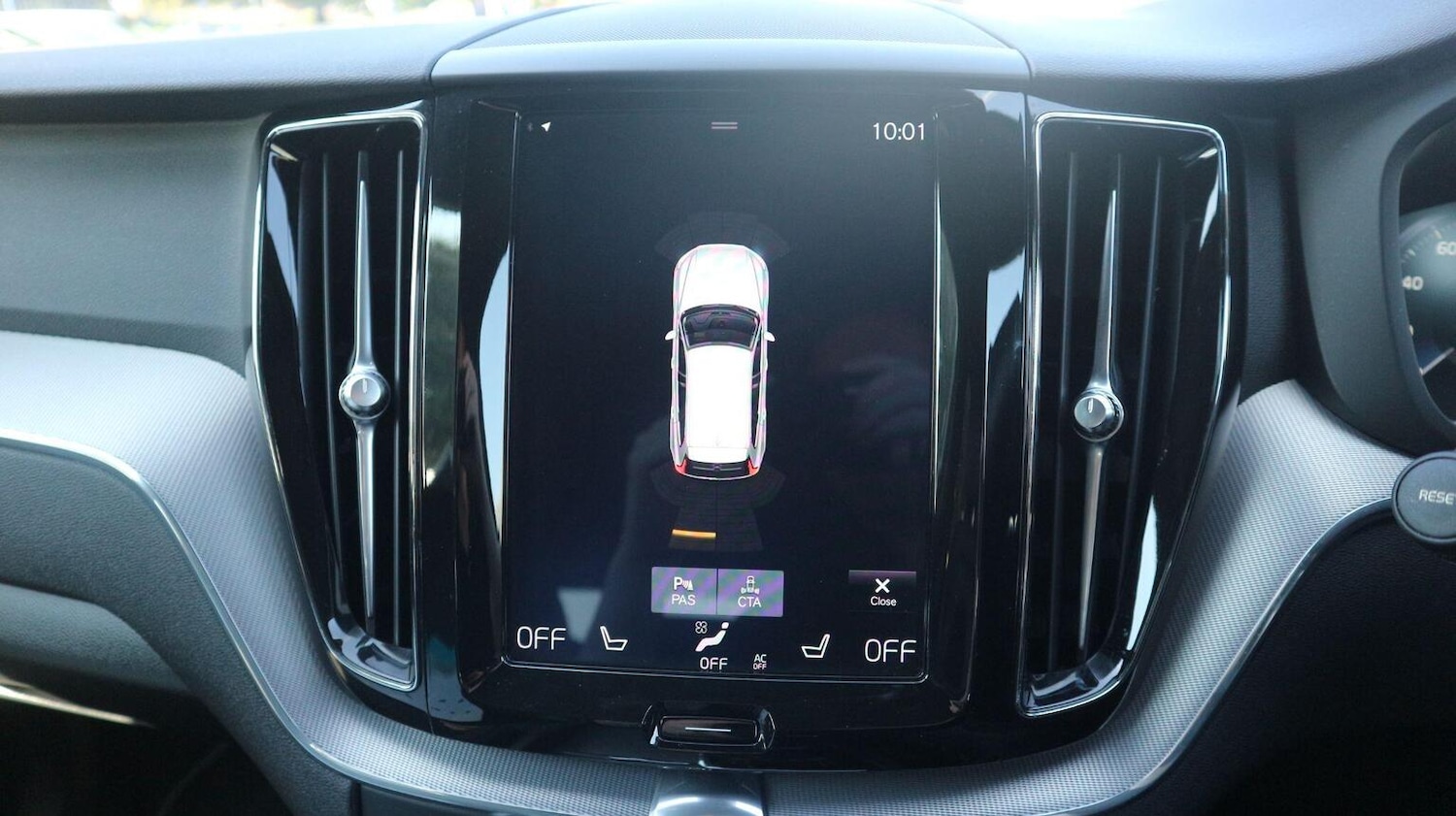 Used Volvo XC60 2018 for sale - 76128876: Photo 31
