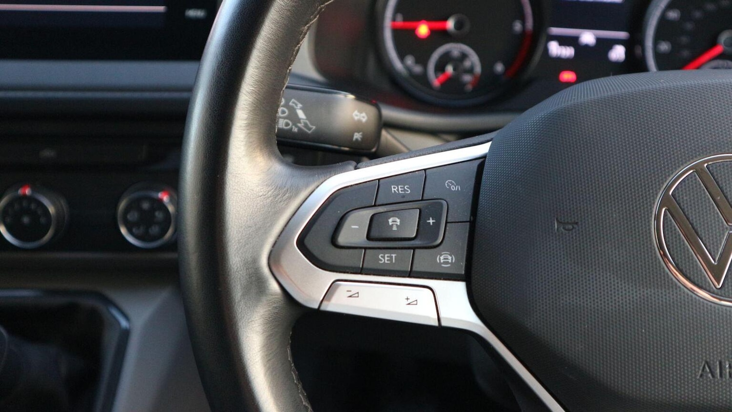 Used Volkswagen Transporter 2024 for sale - 76618721: Photo 37