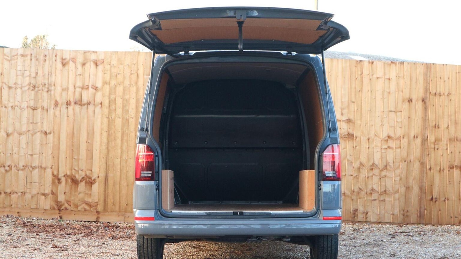 Used Volkswagen Transporter 2024 for sale - 76618721: Photo 5