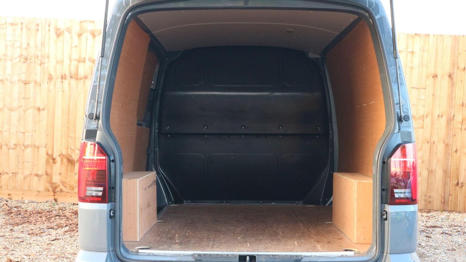 Used Volkswagen Transporter 2024 for sale - 76618721: Photo 6