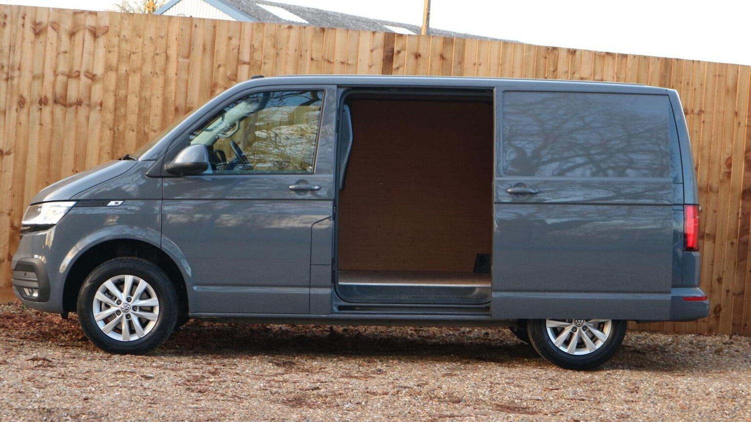 Used Volkswagen Transporter 2024 for sale - 76618721: Photo 9