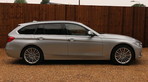 Used BMW 3 Series 2012 for sale - 76237115: Photo 2