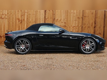Used Jaguar F-Type 2018 for sale - 76064257: Photo