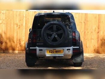Used Land Rover Defender 110 2023 for sale - 76064258: Photo
