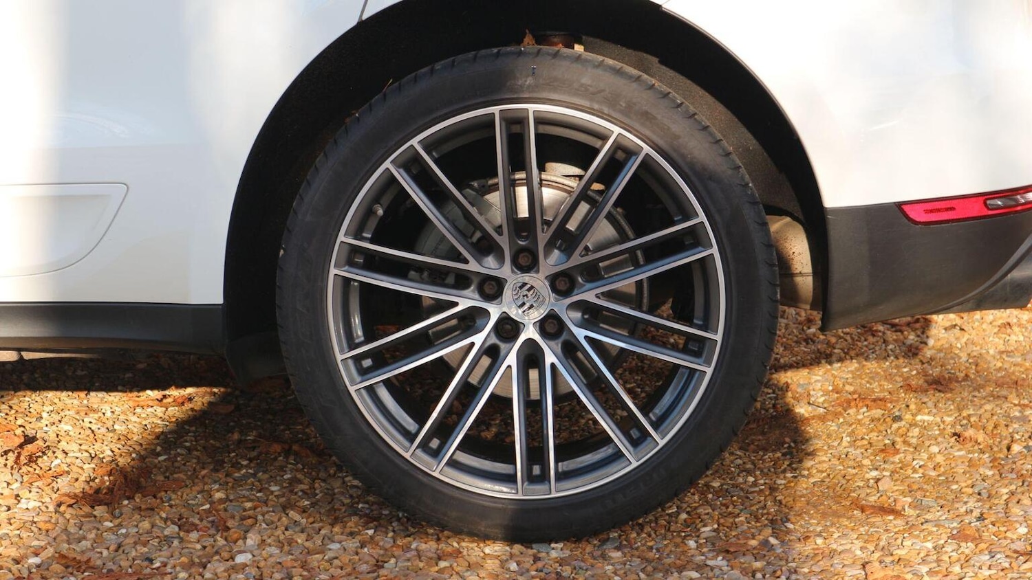 Used Porsche Macan 2019 for sale - 76618572: Photo 14