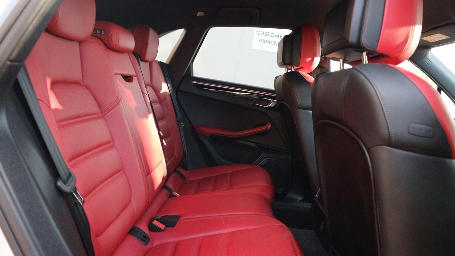 Used Porsche Macan 2019 for sale - 76618572: Photo 33