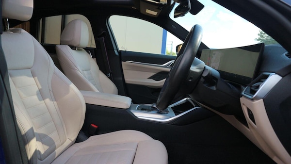 Used BMW i4 2022 for sale - 76211738: Photo 30