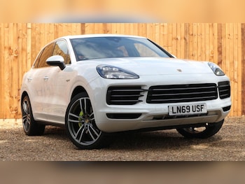Used Porsche Cayenne 2019 for sale - 76064241: Photo