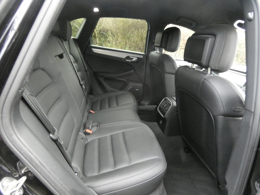 Used Porsche Macan 2019 for sale - 76713357: Photo 12