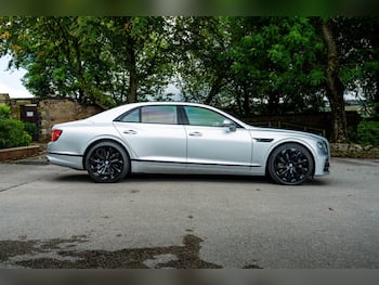 Used Bentley Flying Spur 2021 for sale - 79652304: Photo