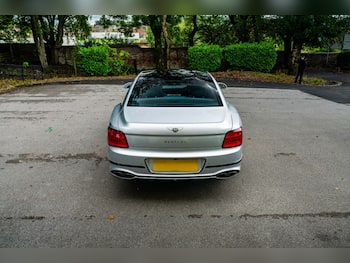 Used Bentley Flying Spur 2021 for sale - 79652304: Photo