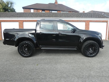 Used Mercedes-Benz X-Class 2018 for sale - 76037317: Photo