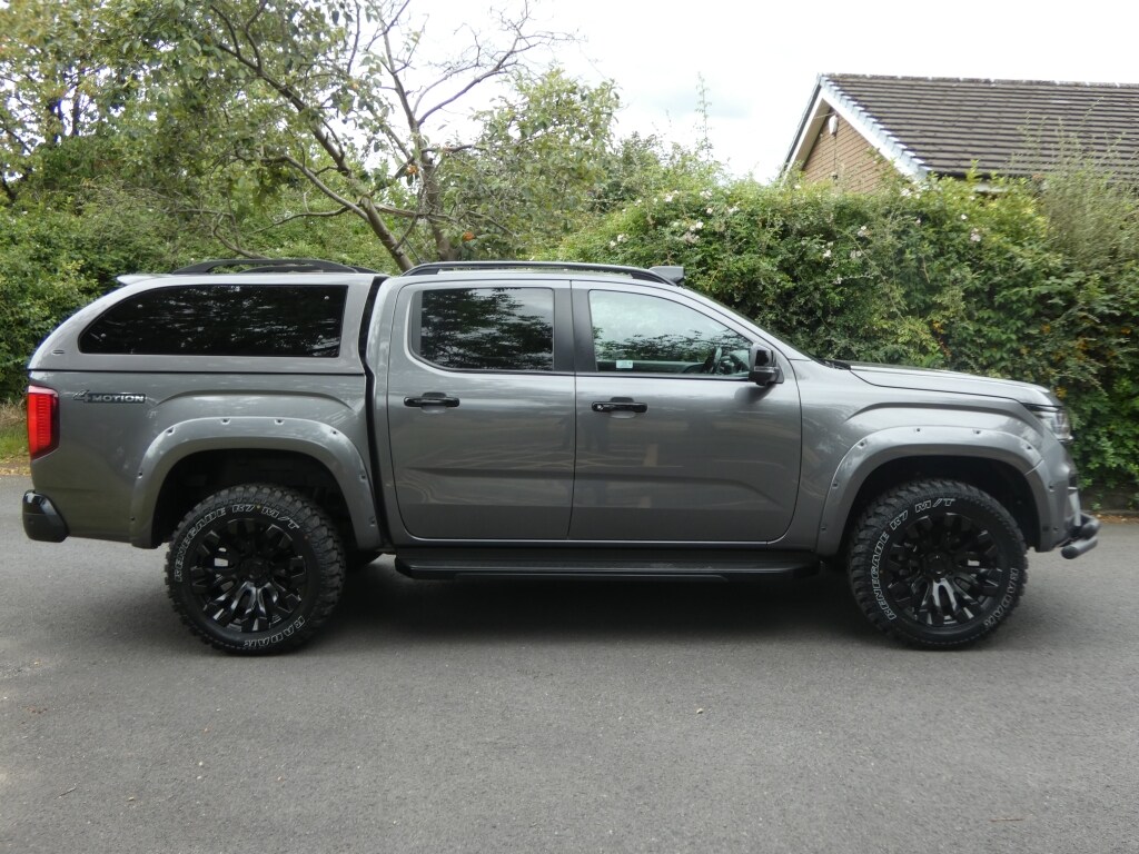 Used Volkswagen Amarok 2024 for sale - 76471348: Photo 2
