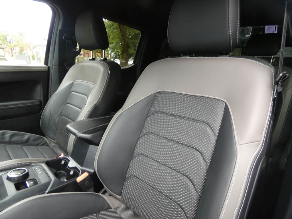 Used Volkswagen Amarok 2024 for sale - 76471348: Photo 21