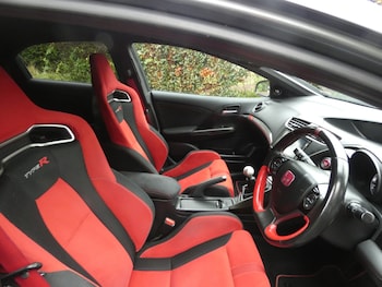 Used Honda Civic 2016 for sale - 76070560: Photo