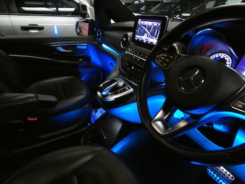 Used Mercedes-Benz V-Class 2018 for sale - 77189514: Photo