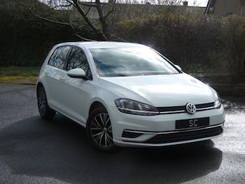 Used Volkswagen Golf 2017 for sale - 77833192: Photo