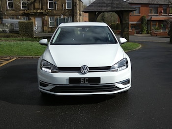 Used Volkswagen Golf 2017 for sale - 77833192: Photo