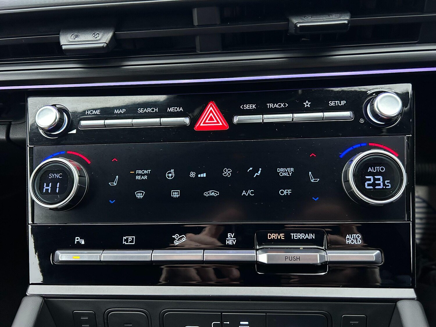 Used Hyundai Santa Fe 2025 for sale - 77559056: Photo 31