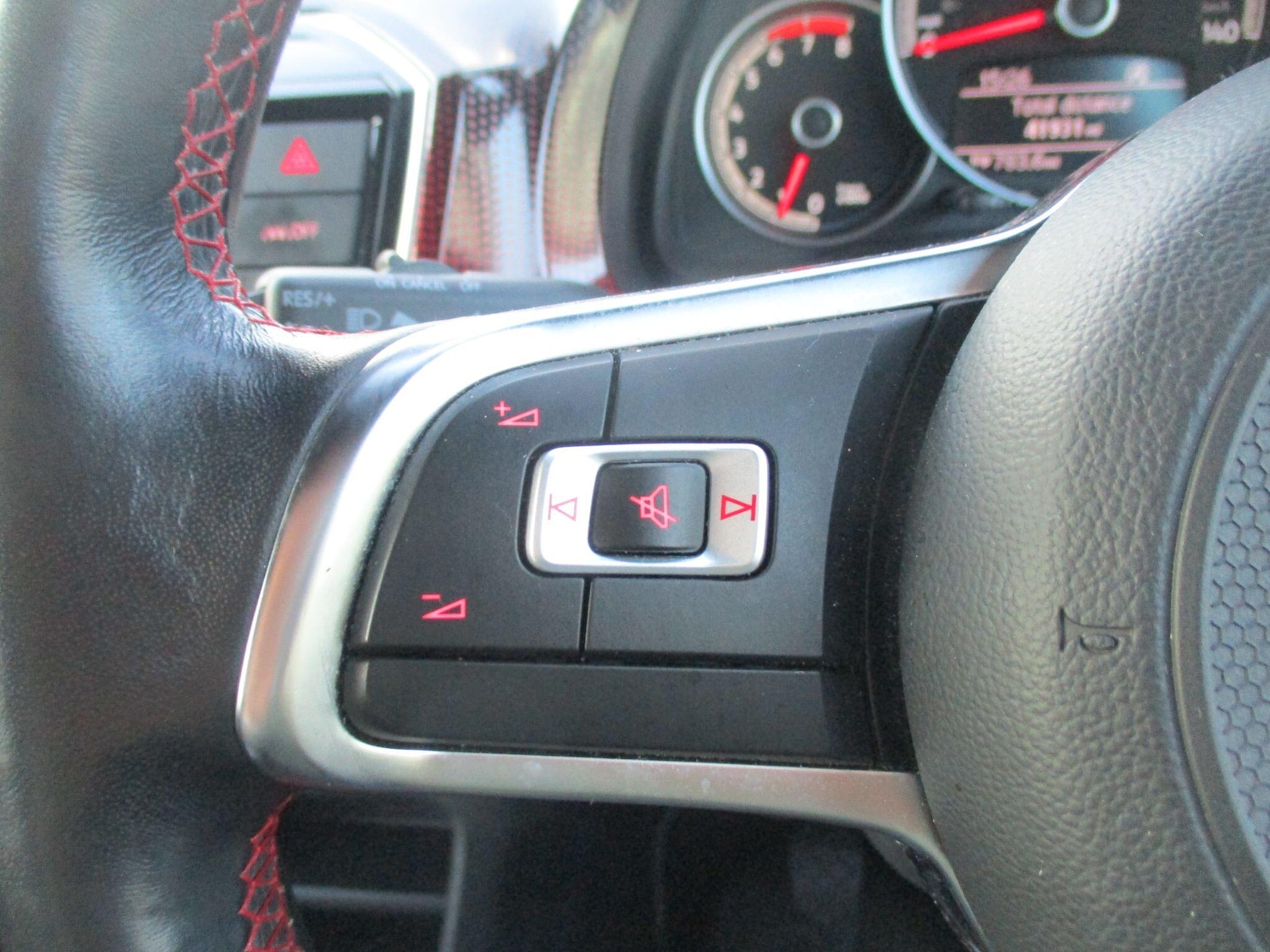 Used Volkswagen up! 2020 for sale - 76849601: Photo 16