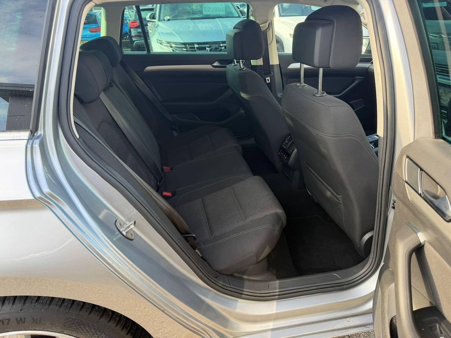 Used Volkswagen Passat 2019 for sale - 77559600: Photo 33