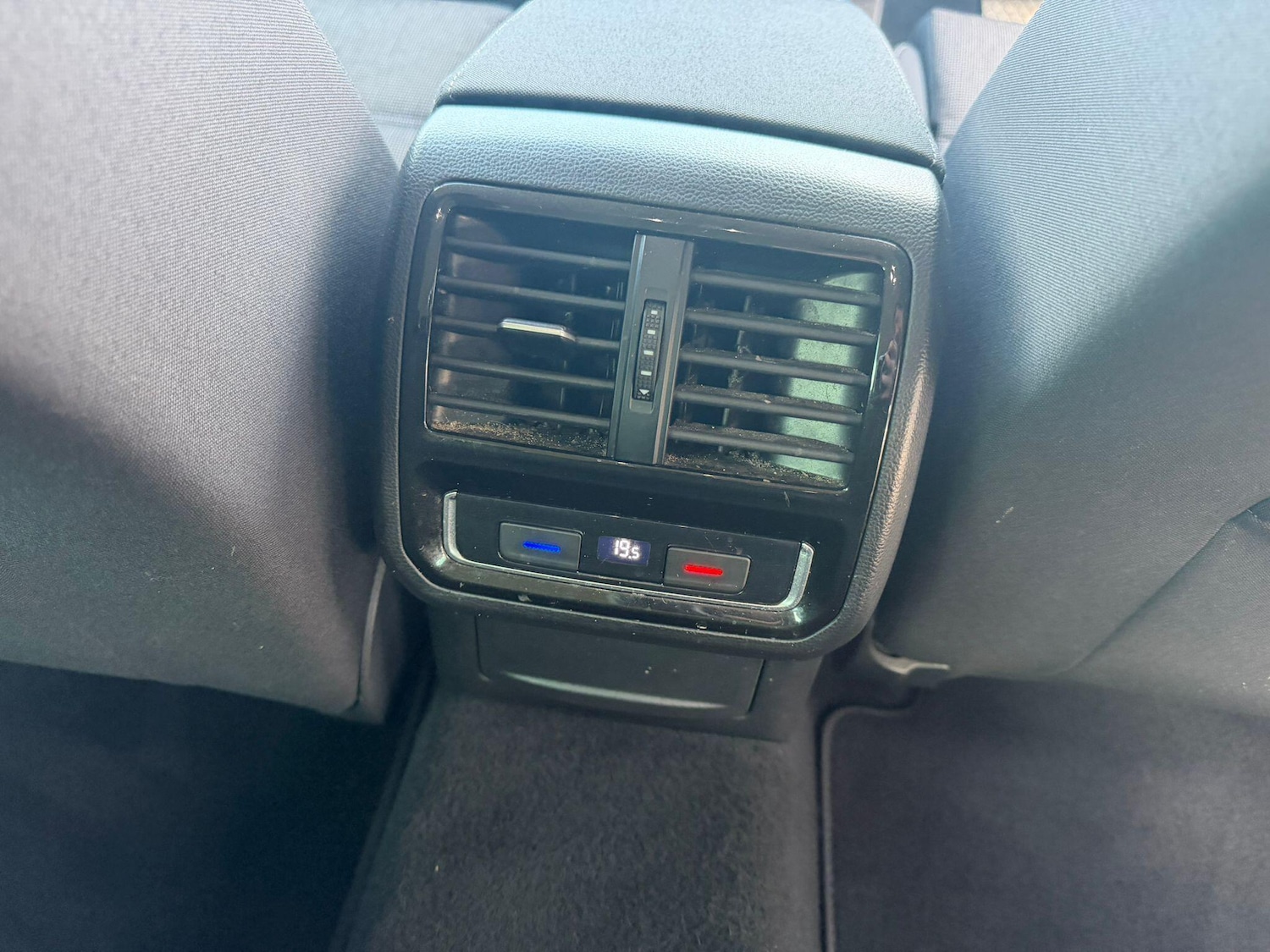 Used Volkswagen Passat 2019 for sale - 77559600: Photo 34