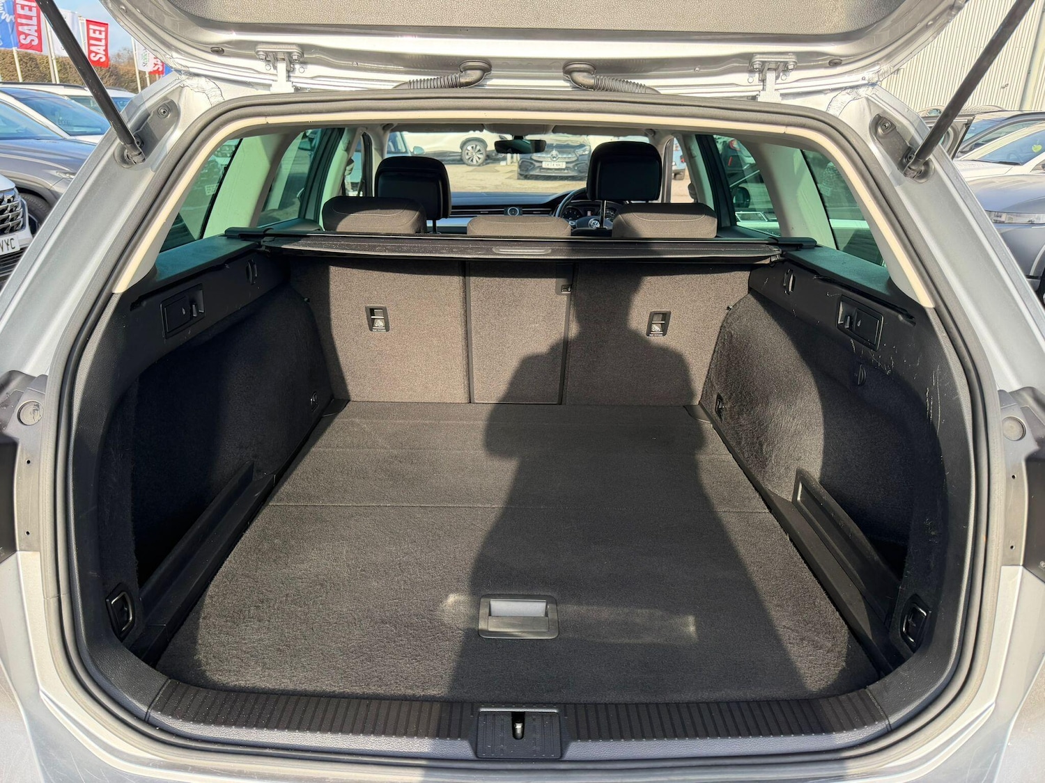 Used Volkswagen Passat 2019 for sale - 77559600: Photo 9