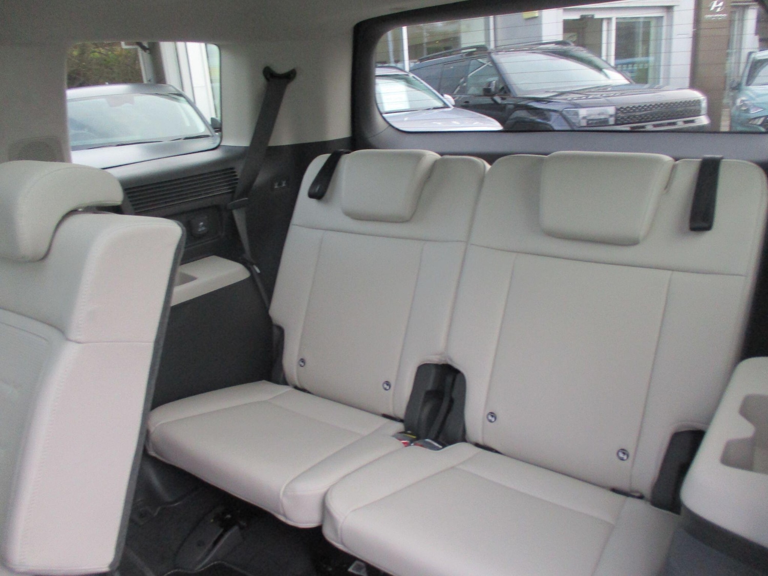 Used Hyundai Santa Fe for sale - 77315148: Photo 40