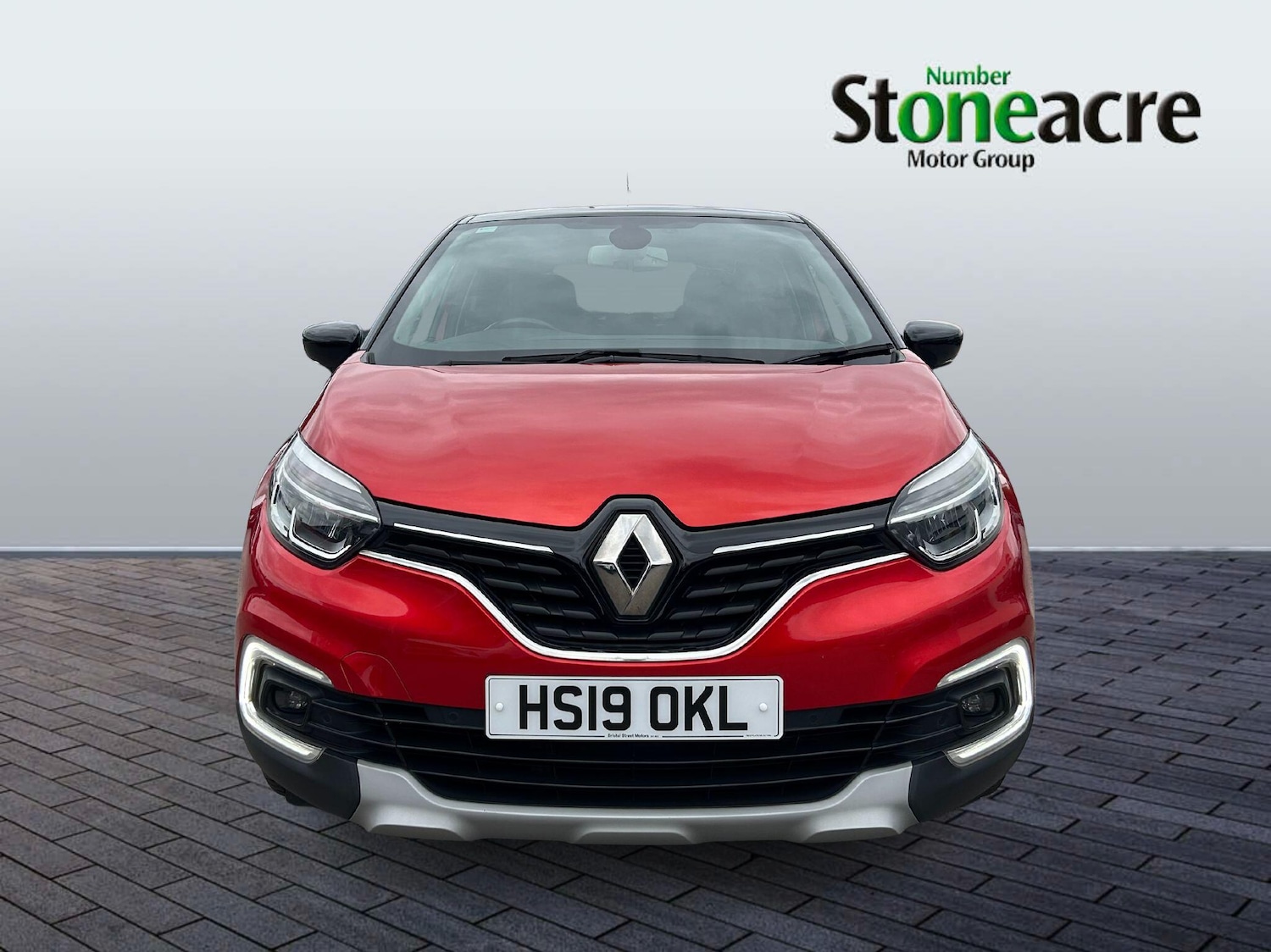 Used Renault Captur 2019 for sale - 76538817: Photo 2